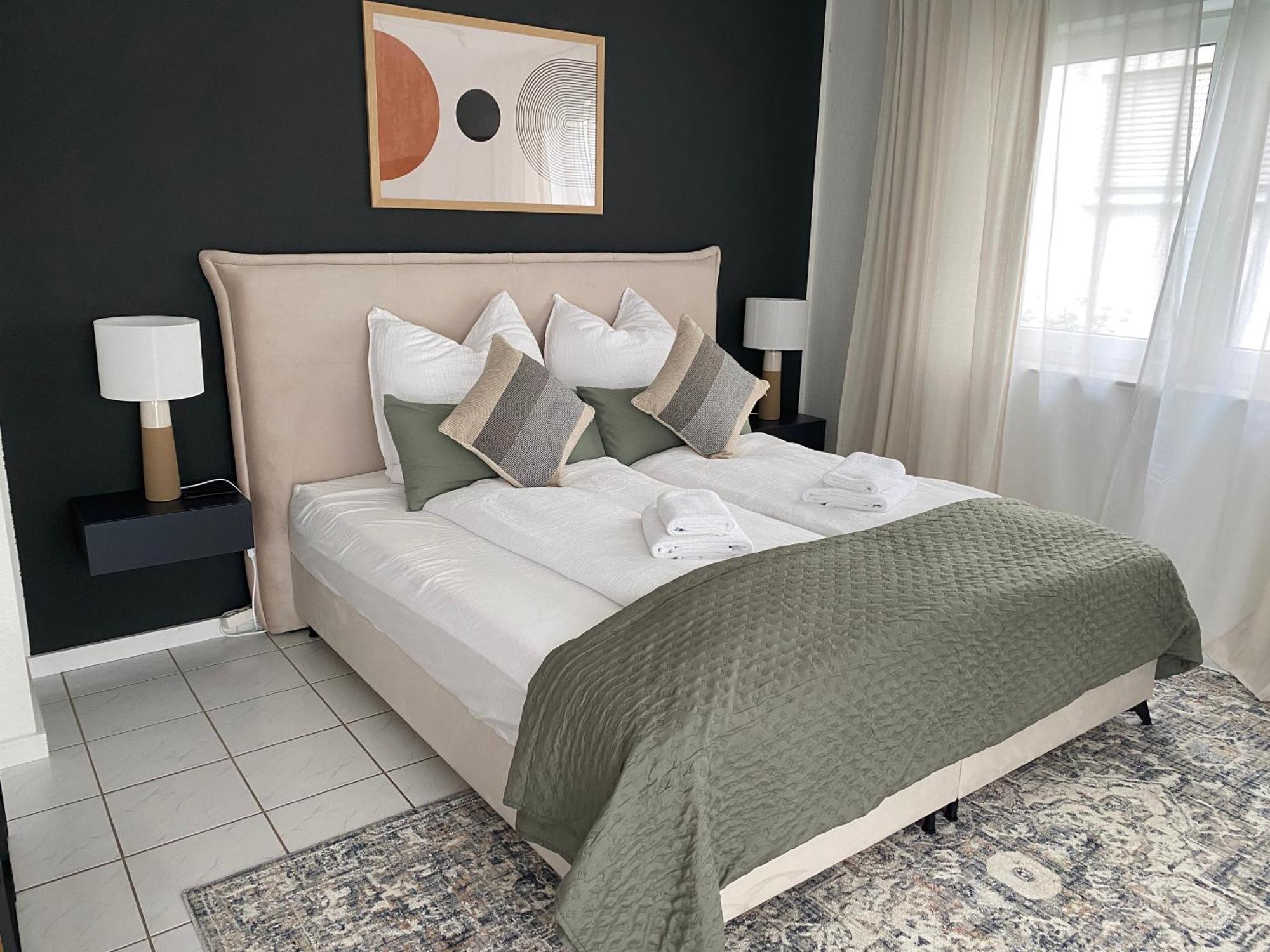Moderne Wohnung Mit Terrasse & Parkplatz; Naehe Bwzk & Amazon Koblenz  Exteriör bild